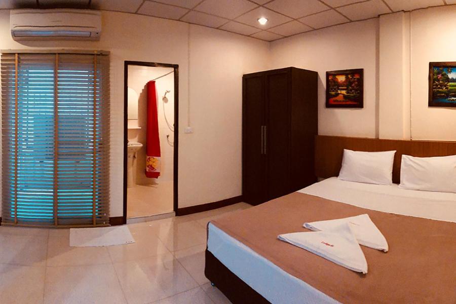 Lodge 61 Hotel Бангкок Экстерьер фото