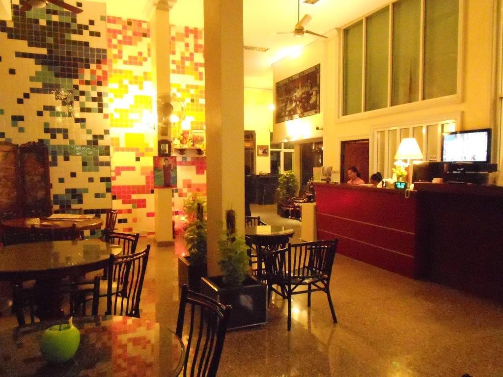 Lodge 61 Hotel Бангкок Экстерьер фото