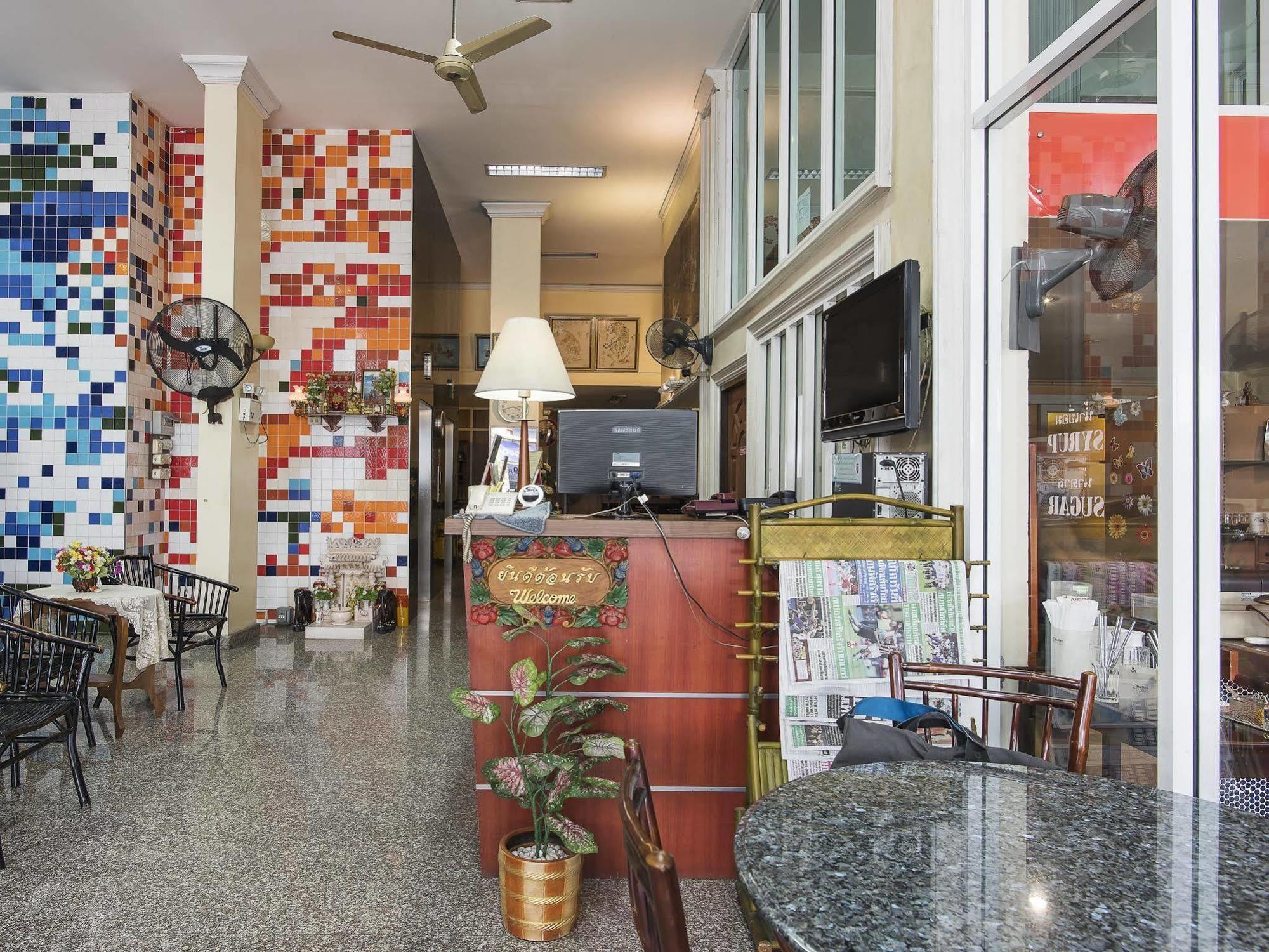 Lodge 61 Hotel Бангкок Экстерьер фото